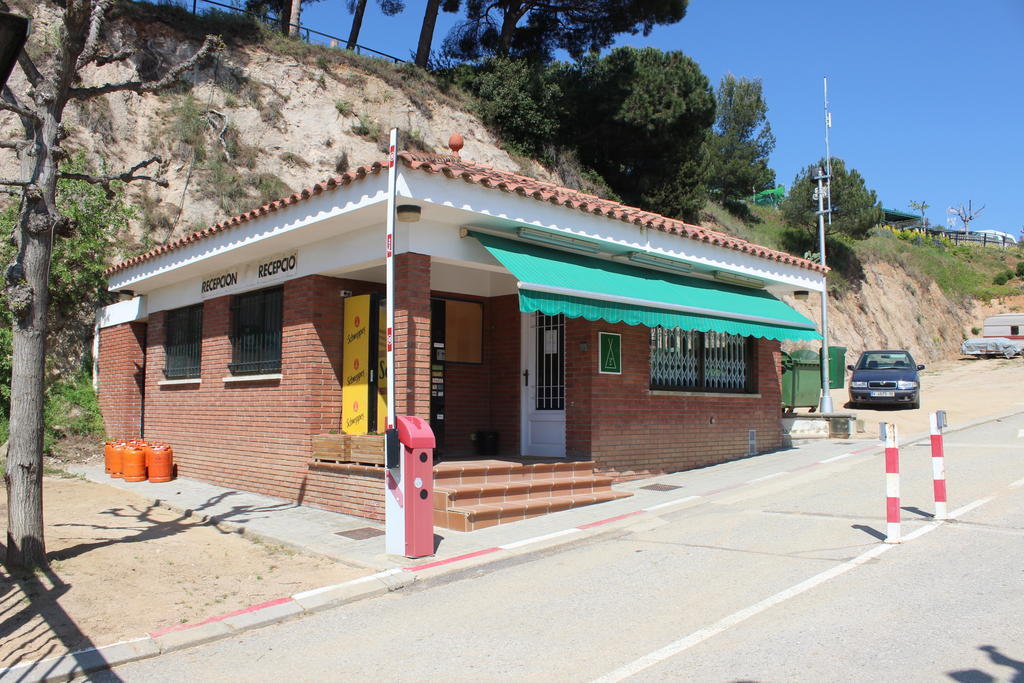 El Carlitos Hotell Arenys de Mar Exteriör bild